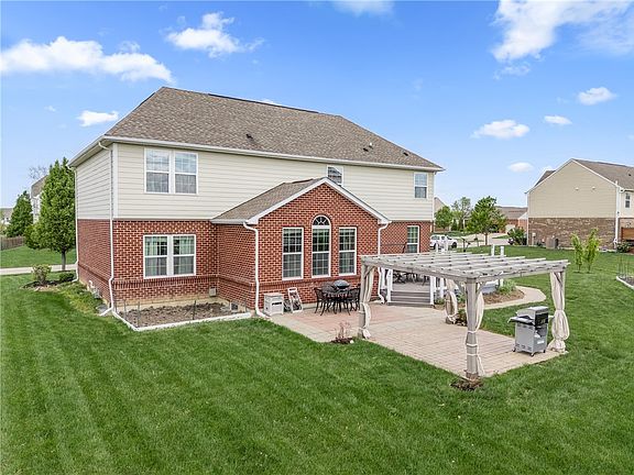 4th image of 9448 Aspen Brook Ct