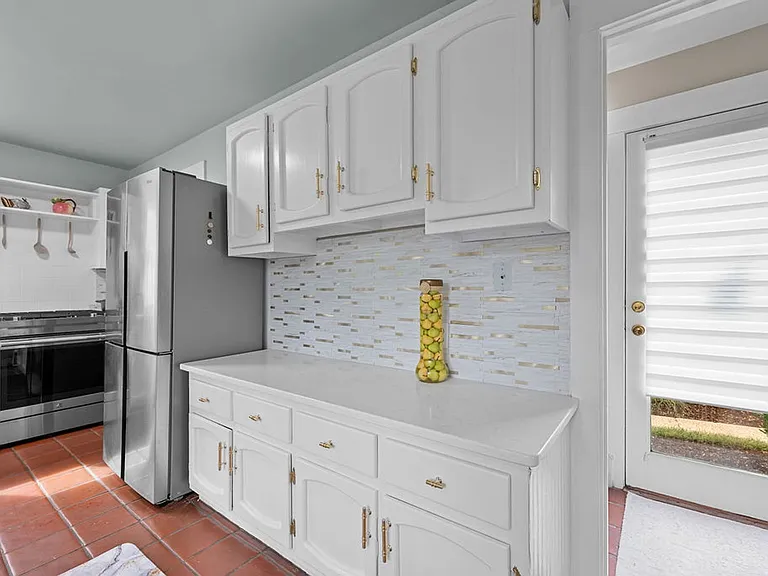 320 Littletown Quarter — Photo 11