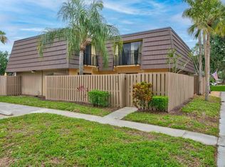 904 9th Ct, Palm Beach Gardens, FL 33410