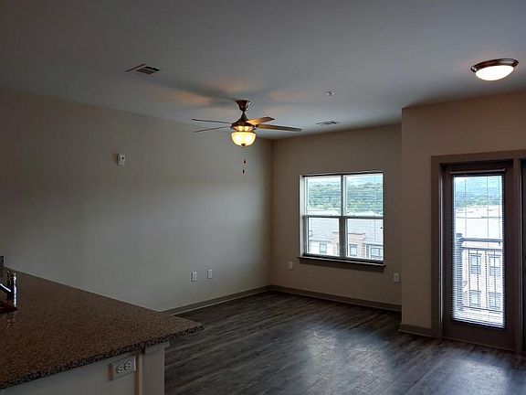 5th image of 782 Riverfront Pkwy Unit 304