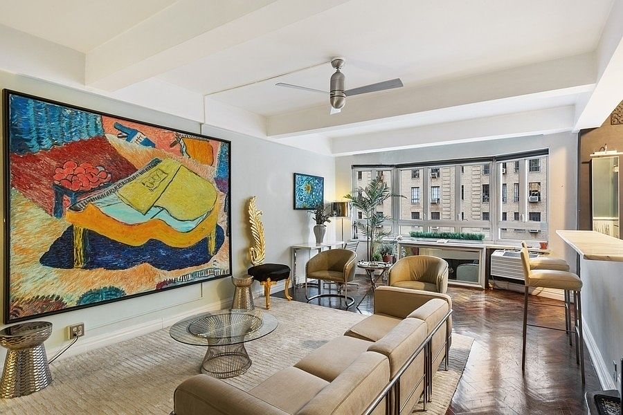 1st image of 333 W 57th St APT 807