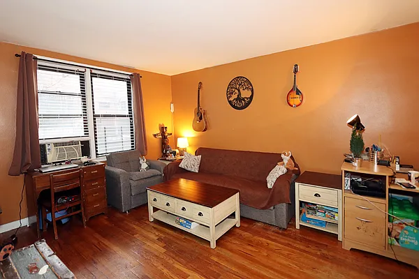 Sold by Berkshire Hathaway HomeServices Laffey International Realty | media 7