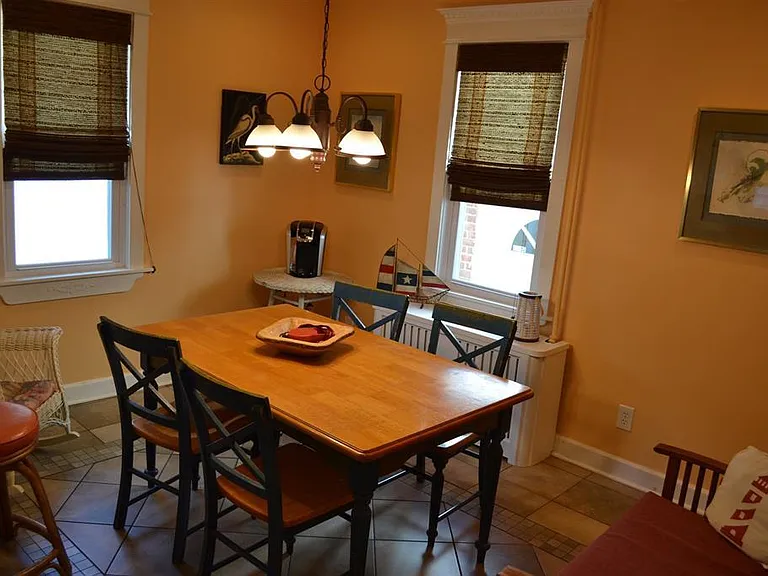 22 N Buffalo Ave — Photo 11