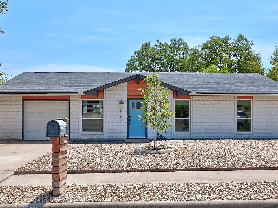 10107 Floyd Dr