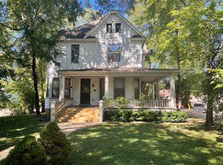 508 W Elm St #1, Urbana, IL 61801