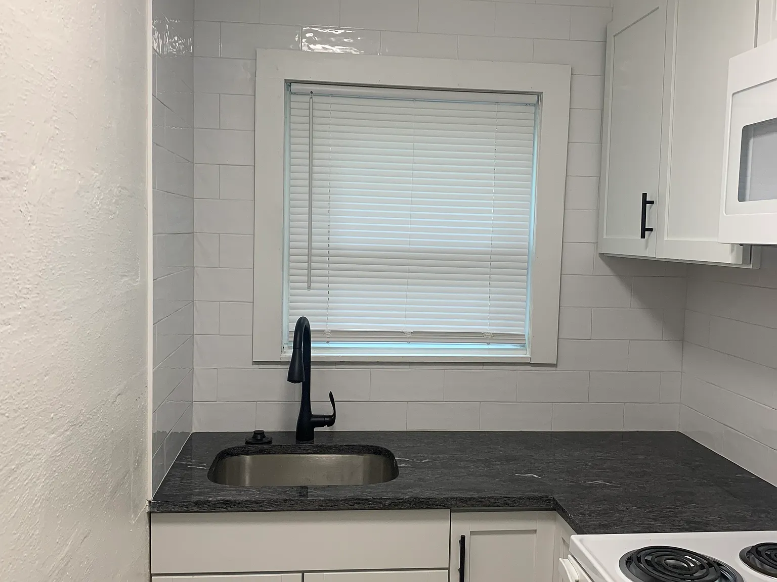 1 bed, 650 sqft, $1,295 — Photo 1