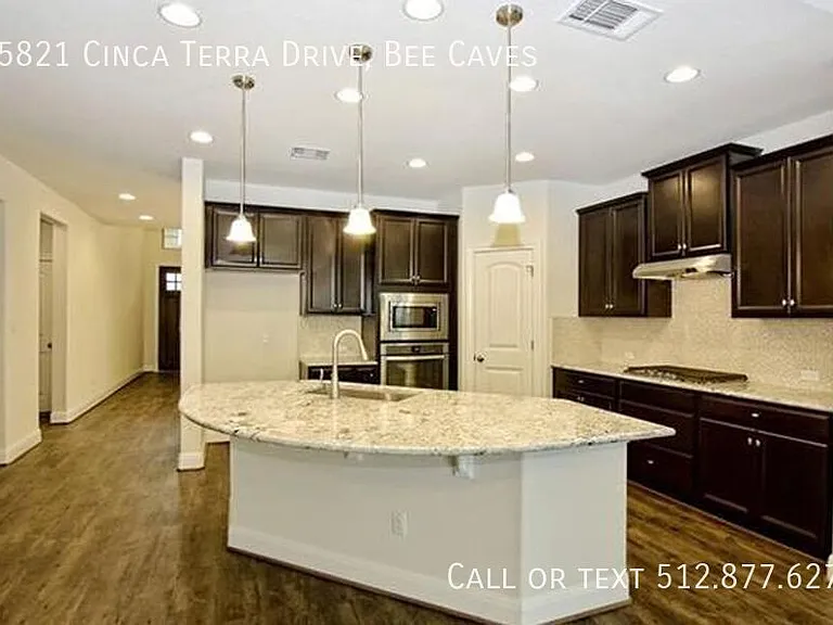 15821 Cinca Terra Dr — Photo 4