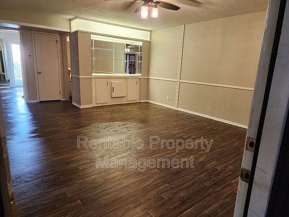 3rd image of 6238 Wheaton Dr
