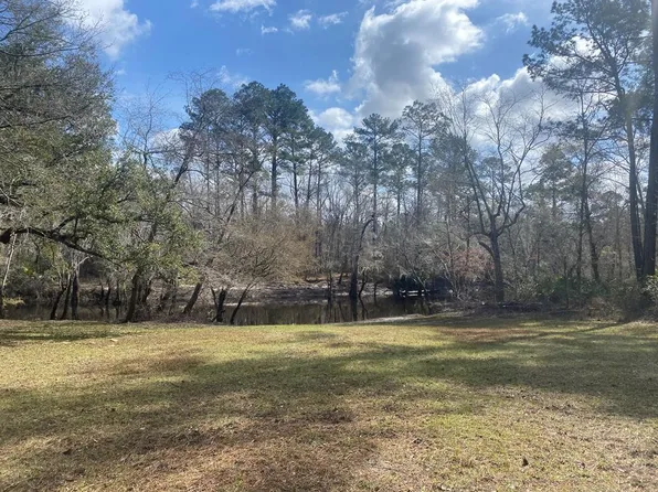5716 Skipper Bridge Rd, Valdosta, GA 31605
