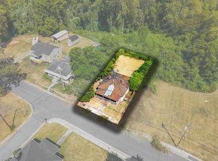 201 Lamberth St, Reidsville, NC 27320