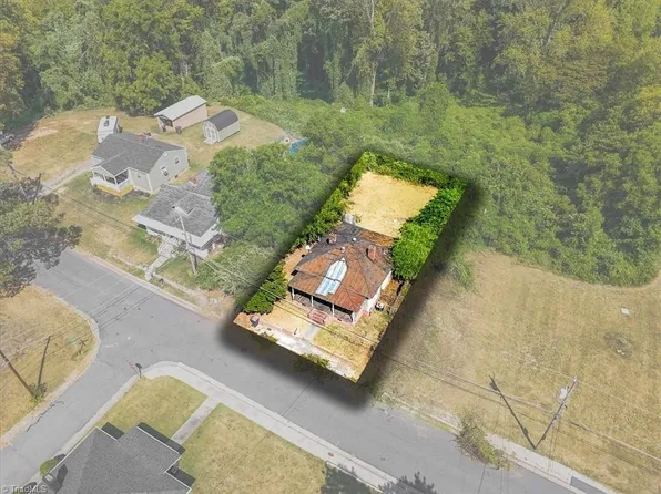 201 Lamberth St, Reidsville, NC 27320