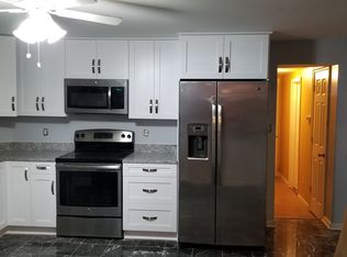 7845 Elizabeth Rd, Pasadena, MD 21122