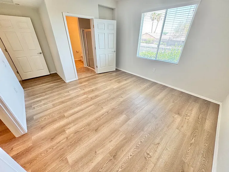 6868 Sky Pointe Dr #1036 — Photo 24