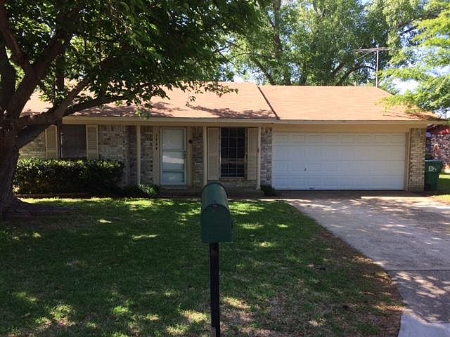 1st image of 3404 Briercliff Dr