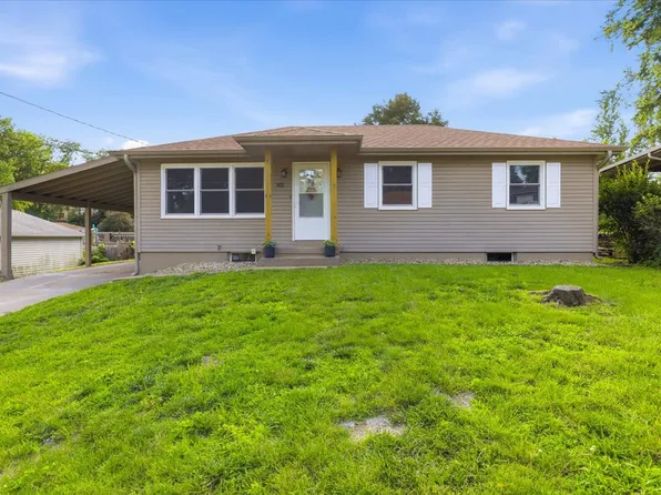 102 Center St, Glenwood, IA 51534