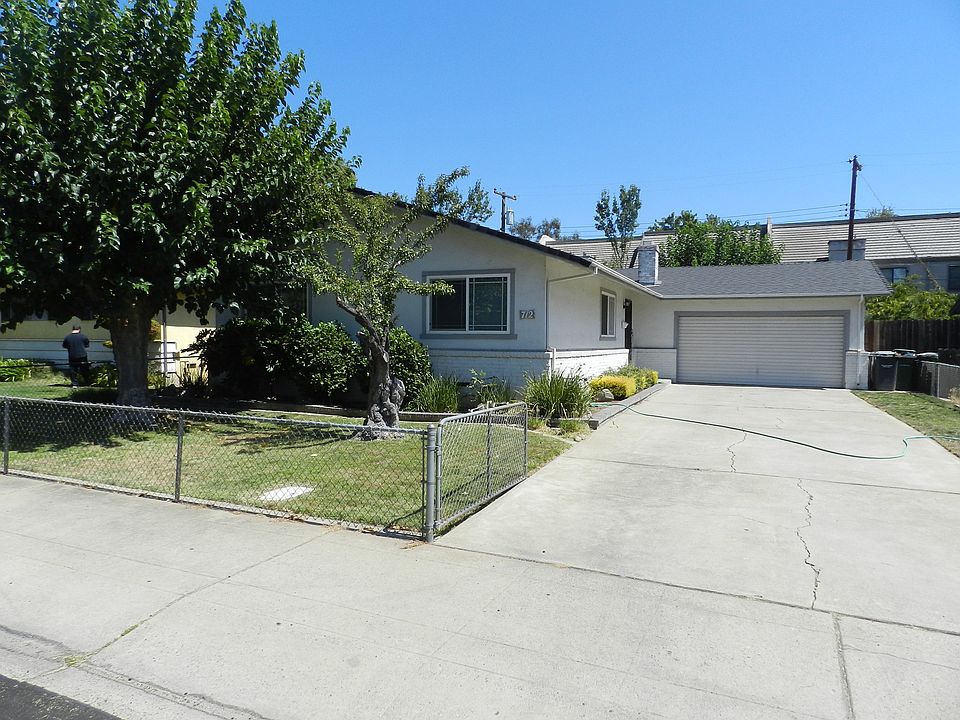 1st image of 712 Golden Ave