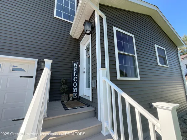 272 E Five Point Hwy, Charlotte, MI 48813