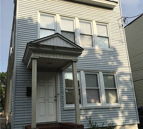 2nd image of 1318 Eggert Pl