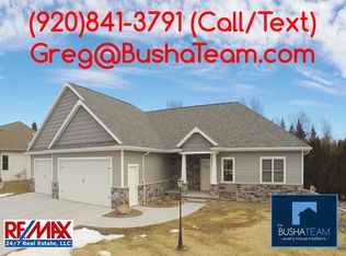 439 N Pine Grove Ln, Hortonville, WI 54944