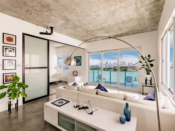 1000 W Avenue Ph-11, Miami Beach, FL 33139