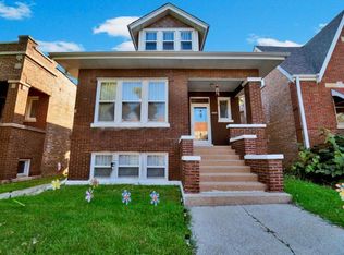 2222 Gunderson Ave, Berwyn, IL 60402