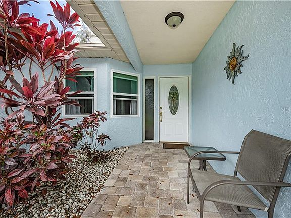 2nd image of 2469 Gulfbreeze Cir