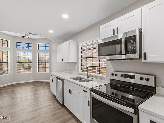2nd image of 609 S DANYELL Drive