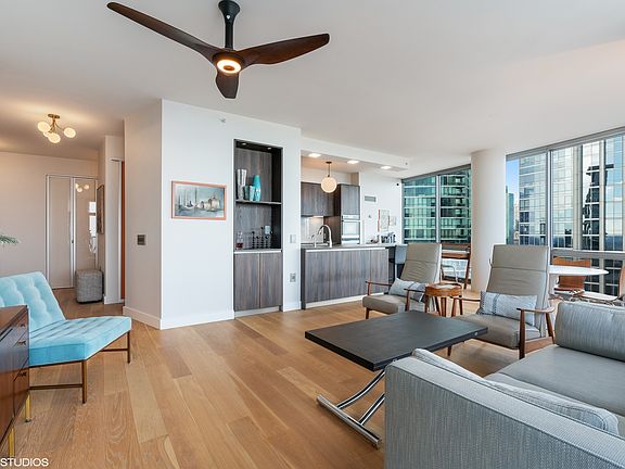 5th image of 1235 S Prairie Ave APT 3201