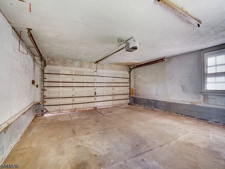 158 Lexington Ave — Photo 11