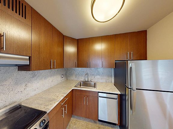 3rd image of 284 Mott St APT 1H