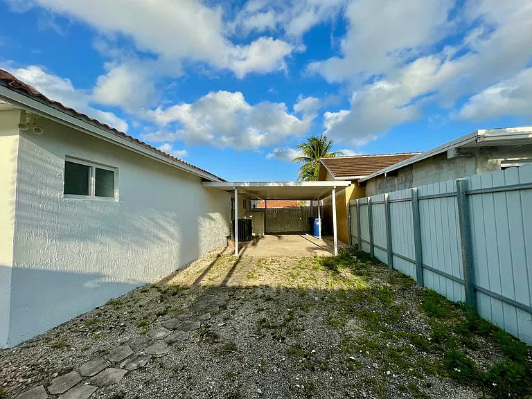 18254 SW 143rd Pl — Photo 44