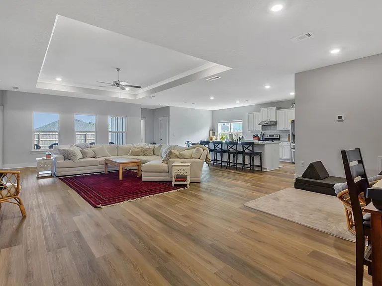 6352 Forest Bay Ave — Photo 6