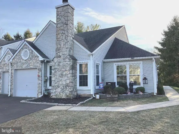 7 Martin Ct #7, Newtown, PA 18940