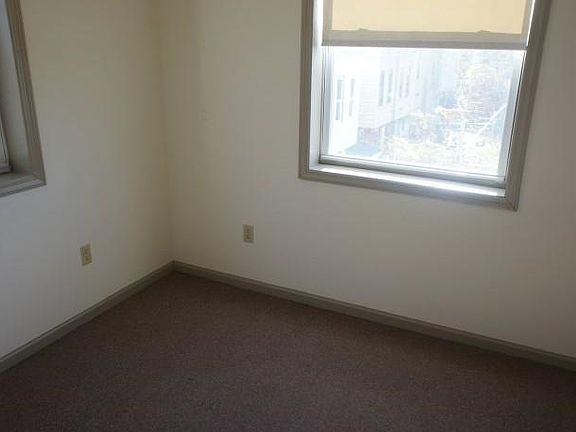 3rd image of 1430 W Susquehanna Ave #2