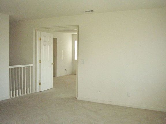 5th image of 3261 Cathedral Cir