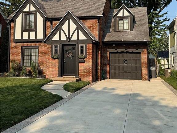 2nd image of 3244 Wendover Dr