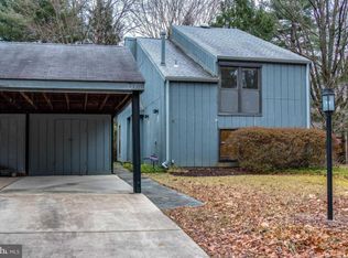 8976 Crosshive Ct, Columbia, MD 21045