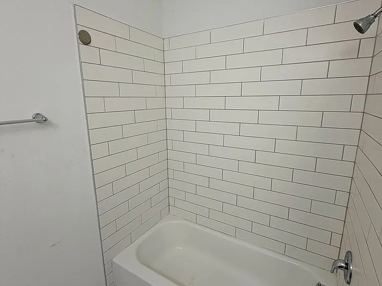 716 Cherry Elm Dr — Photo 15