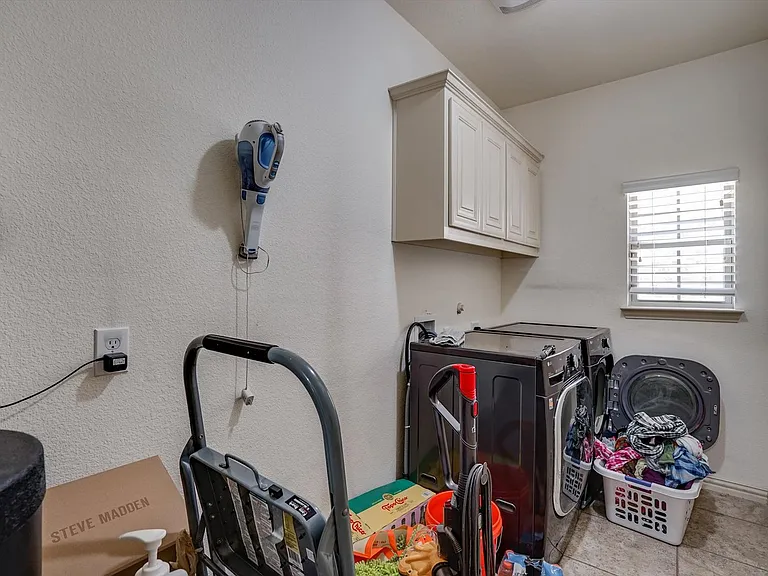 13704 Blueberry Hill Dr — Photo 28
