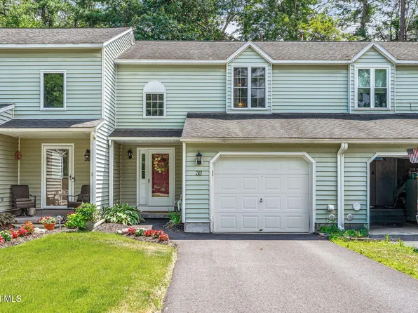 32 Deer Run Drive, Ballston Spa, NY 12020