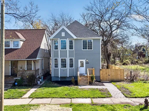 4486 Seyburn St, Detroit, MI 48214