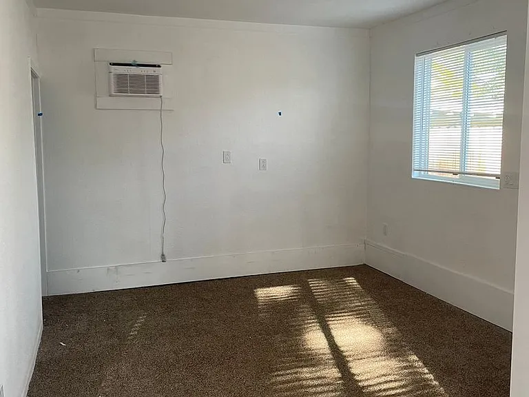 214 Beardsley Ave — Photo 13
