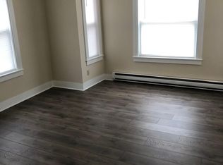 42 3rd Ave FLOOR 2, Lowell, MA 01854