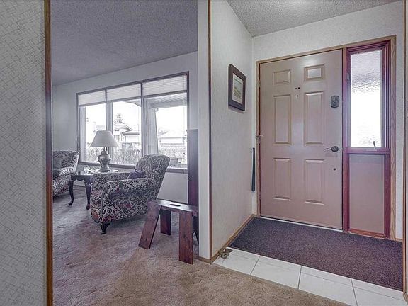 4th image of 5323 NE Margodt Close