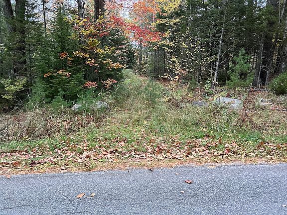 2nd image of 401 Genthner Rd
