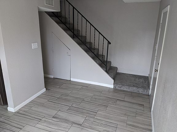 4th image of 1417 Hialeah Dr APT C