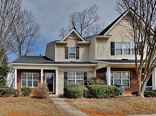 26 Sidney Marie Ct, Greensboro, NC 27407