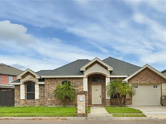 3rd image of 3731 Los Lagos Dr