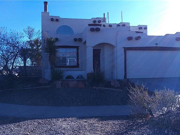 2nd image of 6900 Canyon Run Dr
