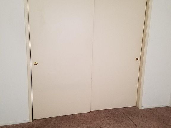 5th image of 4745 Oakwood Ave APT 2